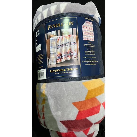 Pendleton Reversible Plush Throw Blanket – Legend Lake Gray 50x70 Ultra Soft NWT - Picture 7 of 7